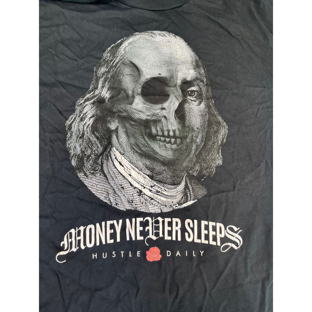 Men's Muerté Money Never Sleeps Hustle Daily T-Shirt XL Black Skull - Excellent